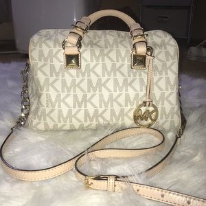 Micheal Kors Grayson Tote w Strap
